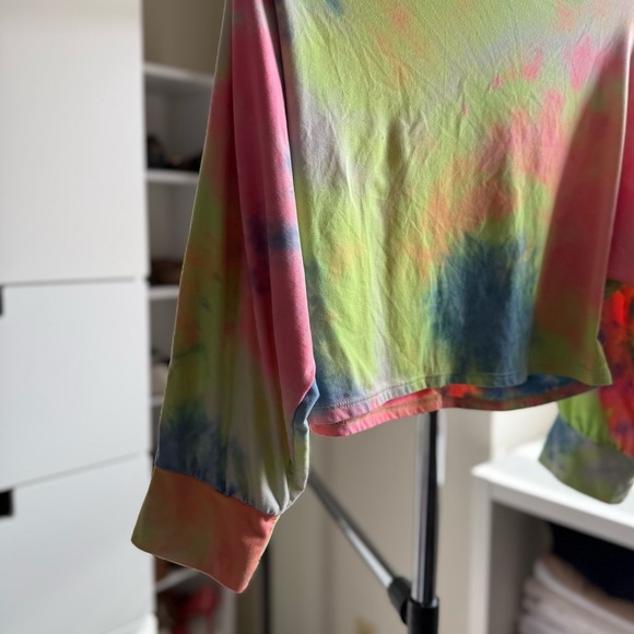 Absolutely Love It Colorful Tie-Dye Long Sleeve Women's Top Size XL - Picture 3 of 3